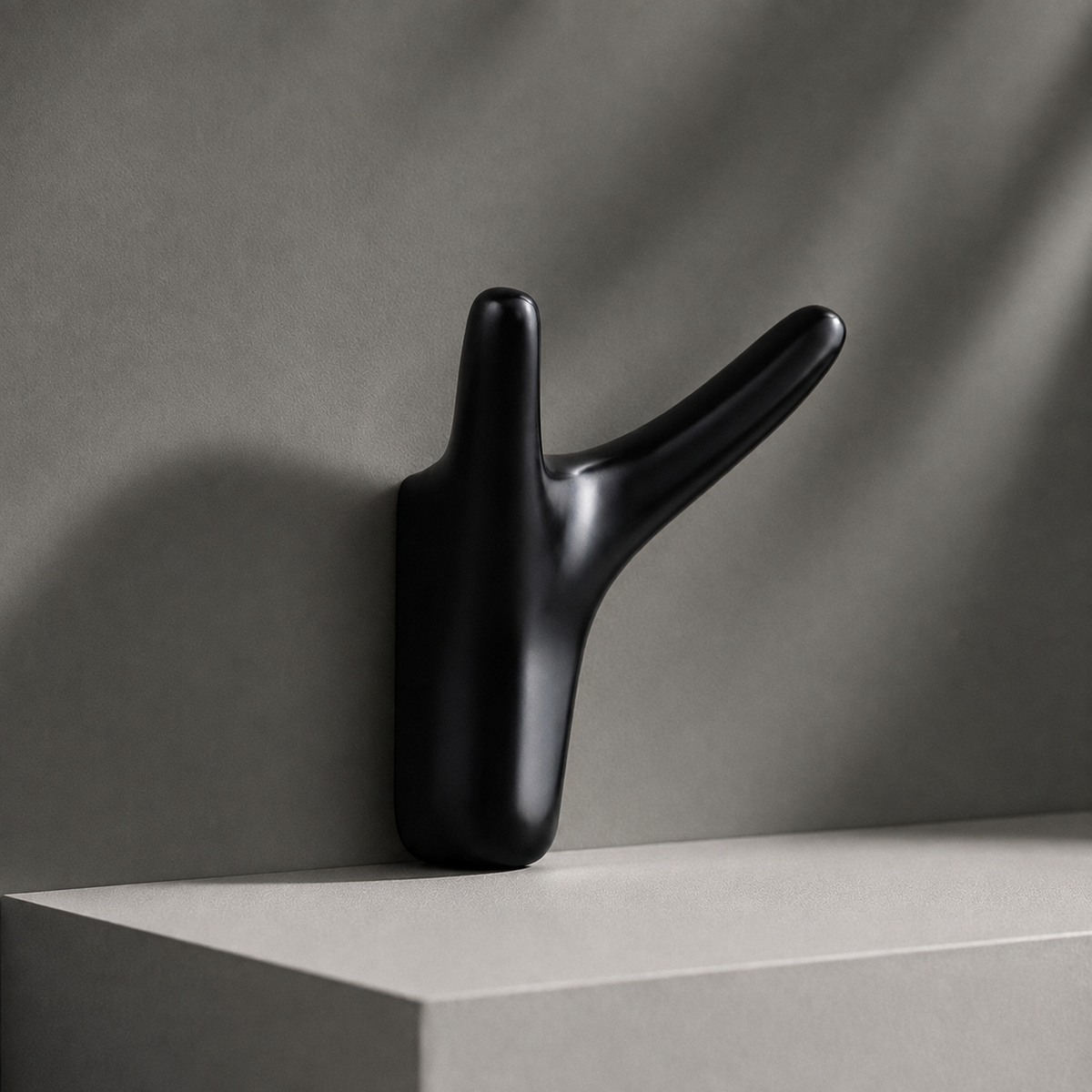 Maximus Sculptural Wall Hook