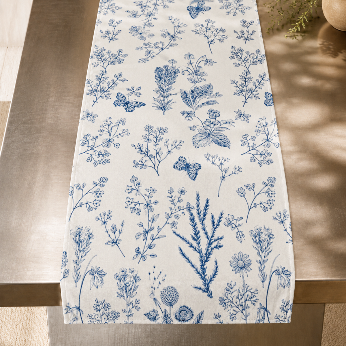 Taormina Botanical Table Runner for Dining Table