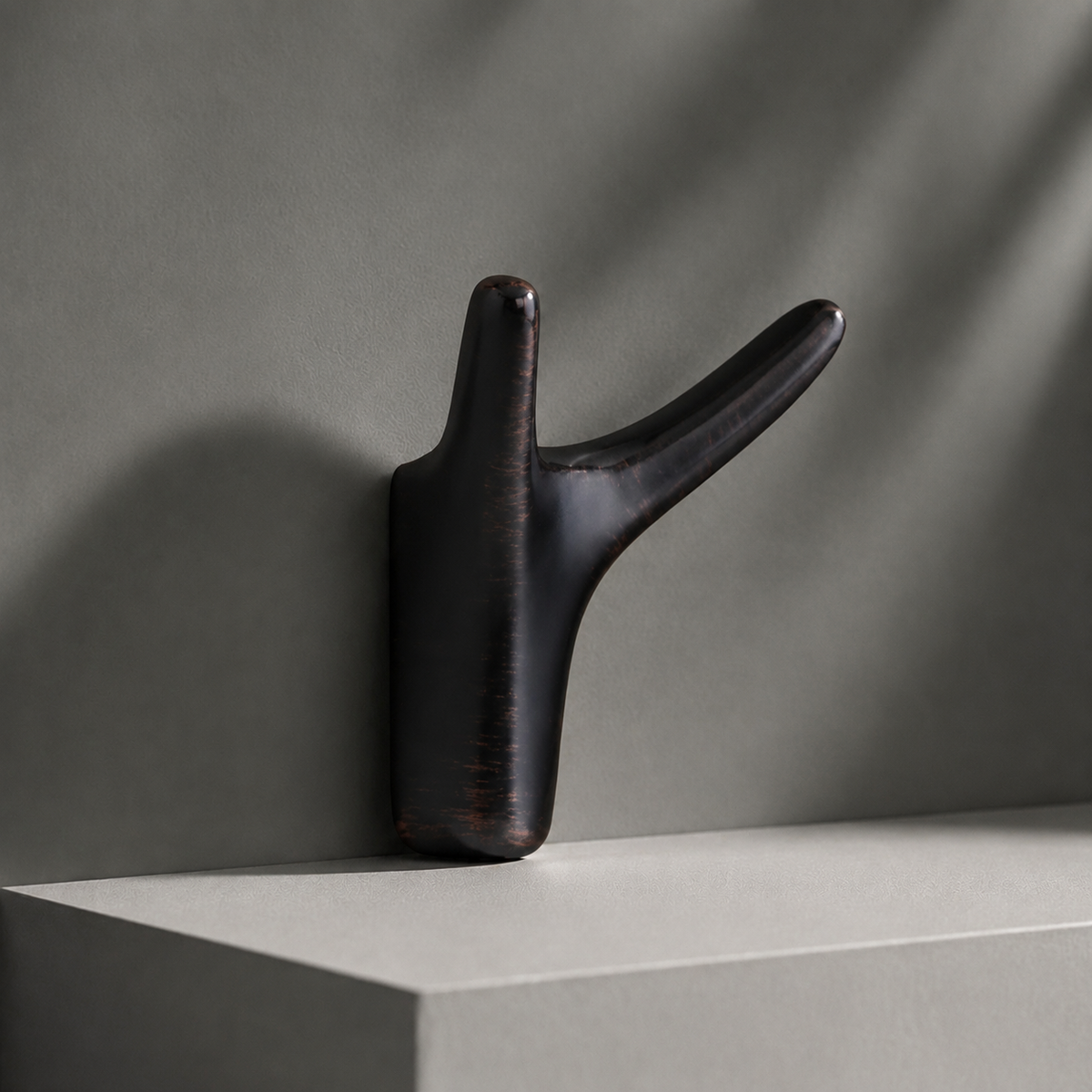 Maximus Sculptural Wall Hook